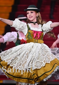 綺咲愛里 舞台写真／星組大劇場公演『霧深きエルベのほとり』『ESTRELLAS（エストレージャス）～星たち～』