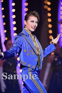 礼真琴 ポケットスチール／星組大劇場公演『霧深きエルベのほとり』『ESTRELLAS（エストレージャス）～星たち～』