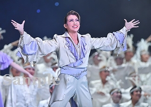 紅ゆずる 舞台写真／星組東京公演『霧深きエルベのほとり』『ESTRELLAS（エストレージャス）～星たち～』