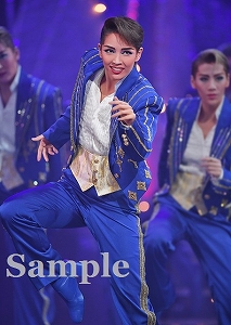 紫藤りゅう 舞台写真／星組東京公演『霧深きエルベのほとり』『ESTRELLAS（エストレージャス）～星たち～』