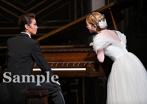 礼・綺咲 舞台写真／星組東京公演『霧深きエルベのほとり』『ESTRELLAS（エストレージャス）～星たち～』