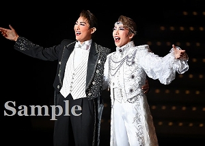 珠城・美弥 舞台写真／「美弥るりかサヨナラショー」