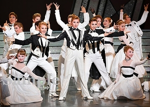 水美　他 舞台写真／花組宝塚バウホール公演『Dream On!』