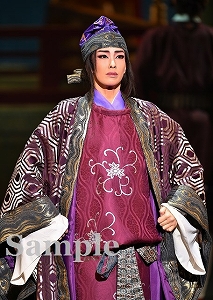 華形ひかる 舞台写真／星組公演『鎌足－夢のまほろば、大和（やまと）し美（うるわ）し－』