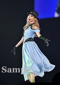 明日海りお 舞台写真／花組横浜アリーナ公演『恋スルARENA