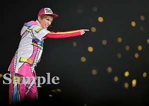 明日海りお 舞台写真／花組横浜アリーナ公演『恋スルARENA』