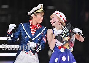 明日海・華 舞台写真／花組横浜アリーナ公演『恋スルARENA』