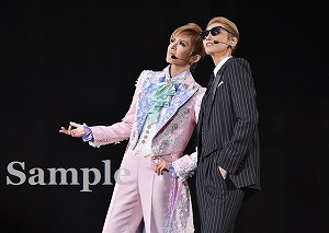 明日海・瀬戸 舞台写真／花組横浜アリーナ公演『恋スルARENA』