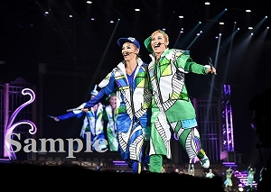 瀬戸・水美 舞台写真／花組横浜アリーナ公演『恋スルARENA』