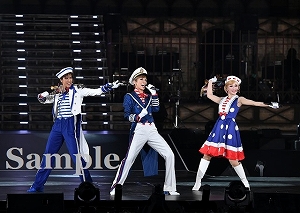 明日海・華・柚香 舞台写真／花組横浜アリーナ公演『恋スルARENA』