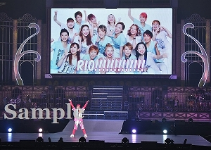 明日海りお 舞台写真／花組横浜アリーナ公演『恋スルARENA』