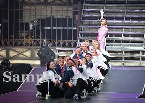 明日海　他 舞台写真／花組横浜アリーナ公演『恋スルARENA』