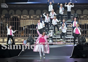 明日海　他 舞台写真／花組横浜アリーナ公演『恋スルARENA』