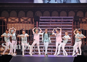 明日海　他 舞台写真／花組横浜アリーナ公演『恋スルARENA』