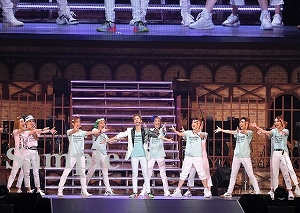 明日海　他 舞台写真／花組横浜アリーナ公演『恋スルARENA』