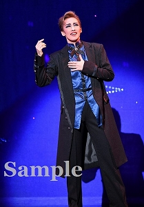 華形ひかる 舞台写真／星組大劇場公演『GOD OF STARS-食聖-』『Eclair Brillant（エクレール ブリアン）』