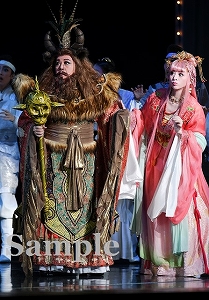 綺咲 汝鳥 舞台写真／星組大劇場公演『GOD OF STARS-食聖-』『Eclair Brillant（エクレール ブリアン）』