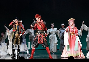 紅 礼 綺咲 舞台写真／星組大劇場公演『GOD OF STARS-食聖-』『Eclair Brillant（エクレール ブリアン）』