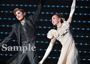 明日海 華 舞台写真／「明日海りおサヨナラショー」