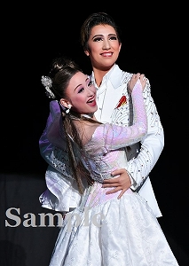 真風 星風 舞台写真／宙組全国ツアー公演『追憶のバルセロナ』『NICE GUY!!』