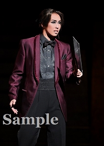 華形ひかる 舞台写真／星組東京公演『GOD OF STARS-食聖-』『Eclair Brillant（エクレール ブリアン）』