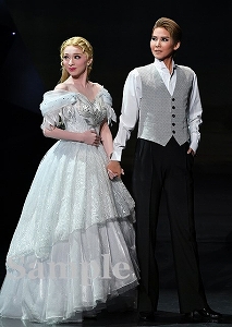 瑠風・夢白 舞台写真／宙組宝塚バウホール公演『リッツ・ホテルくらいに大きなダイヤモンド』