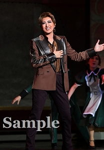 珠城りょう 舞台写真／月組大劇場公演『I AM FROM AUSTRIA－故郷（ふるさと）は甘き調（しら）べ－』