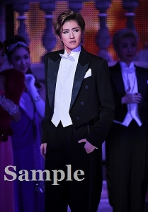 礼華はる 舞台写真／月組新人公演『I AM FROM AUSTRIA－故郷（ふるさと）は甘き調（しら）べ－』