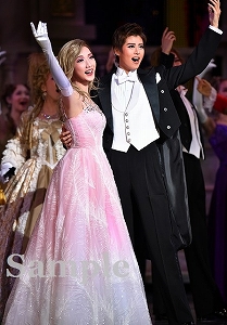 英・白河 舞台写真／月組新人公演『I AM FROM AUSTRIA－故郷（ふるさと）は甘き調（しら）べ－』