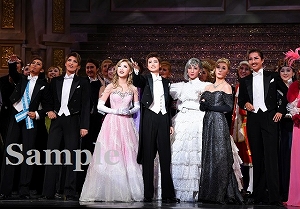 英　他 舞台写真／月組新人公演『I AM FROM AUSTRIA－故郷（ふるさと）は甘き調（しら）べ－』