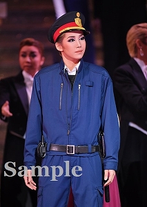 紫門ゆりや 舞台写真／月組東京公演『I AM FROM AUSTRIA－故郷（ふるさと）は甘き調（しら）べ－』