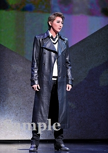 珠城りょう 舞台写真／月組東京公演『I AM FROM AUSTRIA－故郷（ふるさと）は甘き調（しら）べ－』