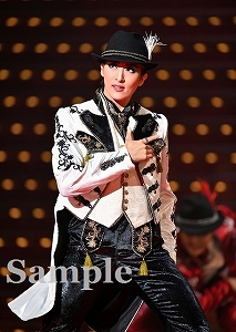 珠城りょう 舞台写真／月組東京公演『I AM FROM AUSTRIA－故郷（ふるさと）は甘き調（しら）べ－』