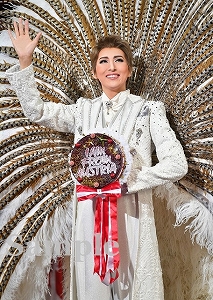 珠城りょう 舞台写真／月組東京公演『I AM FROM AUSTRIA－故郷（ふるさと）は甘き調（しら）べ－』