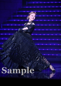 美園さくら 舞台写真／月組東京公演『I AM FROM AUSTRIA－故郷（ふるさと）は甘き調（しら）べ－』