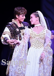 柚香・華 舞台写真／花組東京国際フォーラム公演『DANCE OLYMPIA』