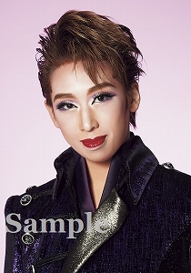 ひろ香祐 スチール写真／星組『眩耀（げんよう）の谷～舞い降りた新星～』『Ray―星の光線―』