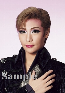 拓斗れい スチール写真／星組『眩耀（げんよう）の谷～舞い降りた新星～』『Ray―星の光線―』