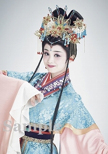 舞空瞳 スチール写真／星組『眩耀（げんよう）の谷～舞い降りた新星～』『Ray―星の光線―』