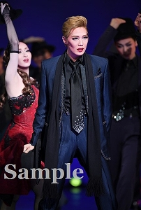 愛月ひかる ポケットスチール／星組公演『眩耀（げんよう）の谷～舞い降りた新星～』『Ray―星の光線―』