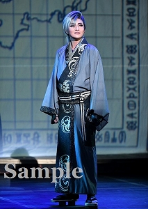 鳳月杏 舞台写真／月組 梅田芸術劇場シアター・ドラマシティ、東京建物 Brillia HALL公演 『出島小宇宙戦争』