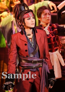 暁千星 舞台写真／月組 梅田芸術劇場シアター・ドラマシティ、東京建物 Brillia HALL公演 『出島小宇宙戦争』