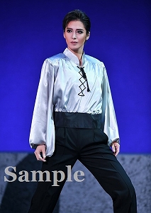 月城かなと 舞台写真／月組 御園座公演『赤と黒』