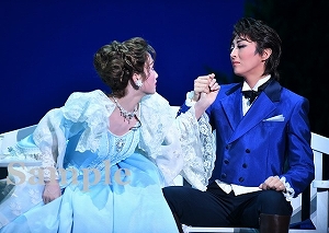 珠城・美園 舞台写真／月組 御園座公演『赤と黒』