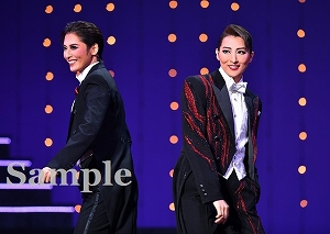 珠城・月城 舞台写真／月組 御園座公演『赤と黒』