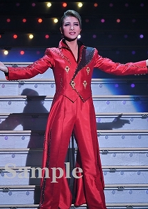 礼真琴 舞台写真／星組東京公演『眩耀（げんよう）の谷～舞い降りた新星～』『Ray―星の光線―』