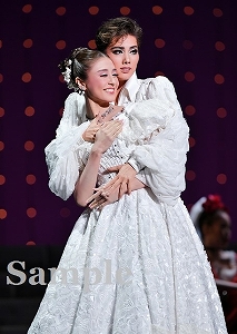 彩風・潤 舞台写真／雪組梅田芸術劇場メインホール公演『炎のボレロ』『Music Revolution! ―New Spirit―』