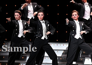 彩風・朝美・縣 舞台写真／雪組梅田芸術劇場メインホール公演『炎のボレロ』『Music Revolution! ―New Spirit―』