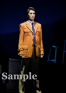 真風涼帆 舞台写真／宙組梅田芸術劇場メインホール、日生劇場公演『FLYING SAPA ―フライング サパ―』