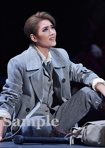 芹香斗亜 舞台写真／宙組梅田芸術劇場メインホール、日生劇場公演『FLYING SAPA ―フライング サパ―』